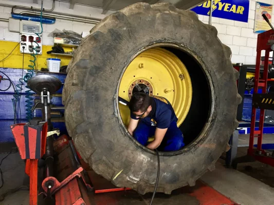 Reparaci&oacute;n neum&aacute;ticos